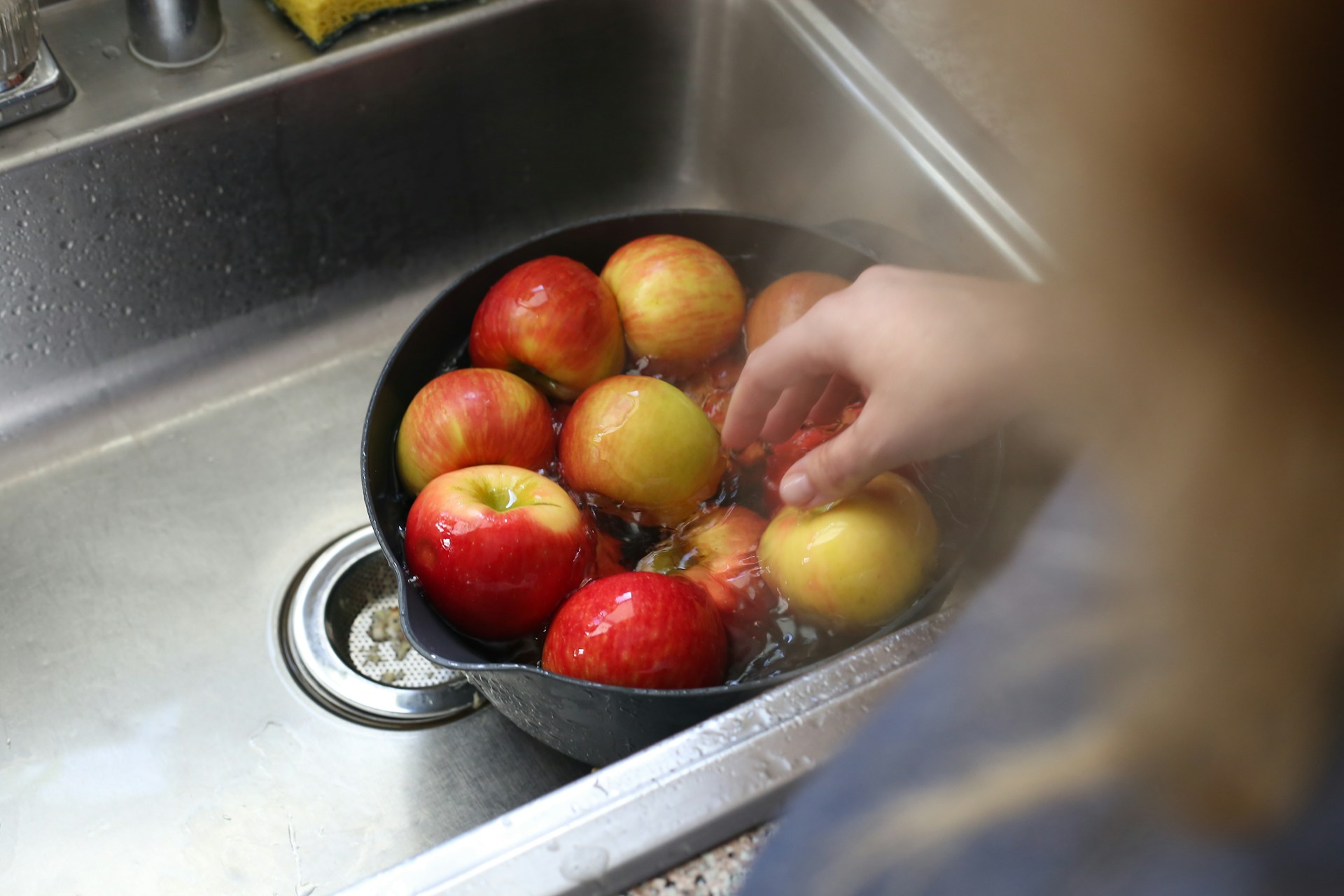 Waarom een roestvrijstalen keuken spoelbak een goede keuze is